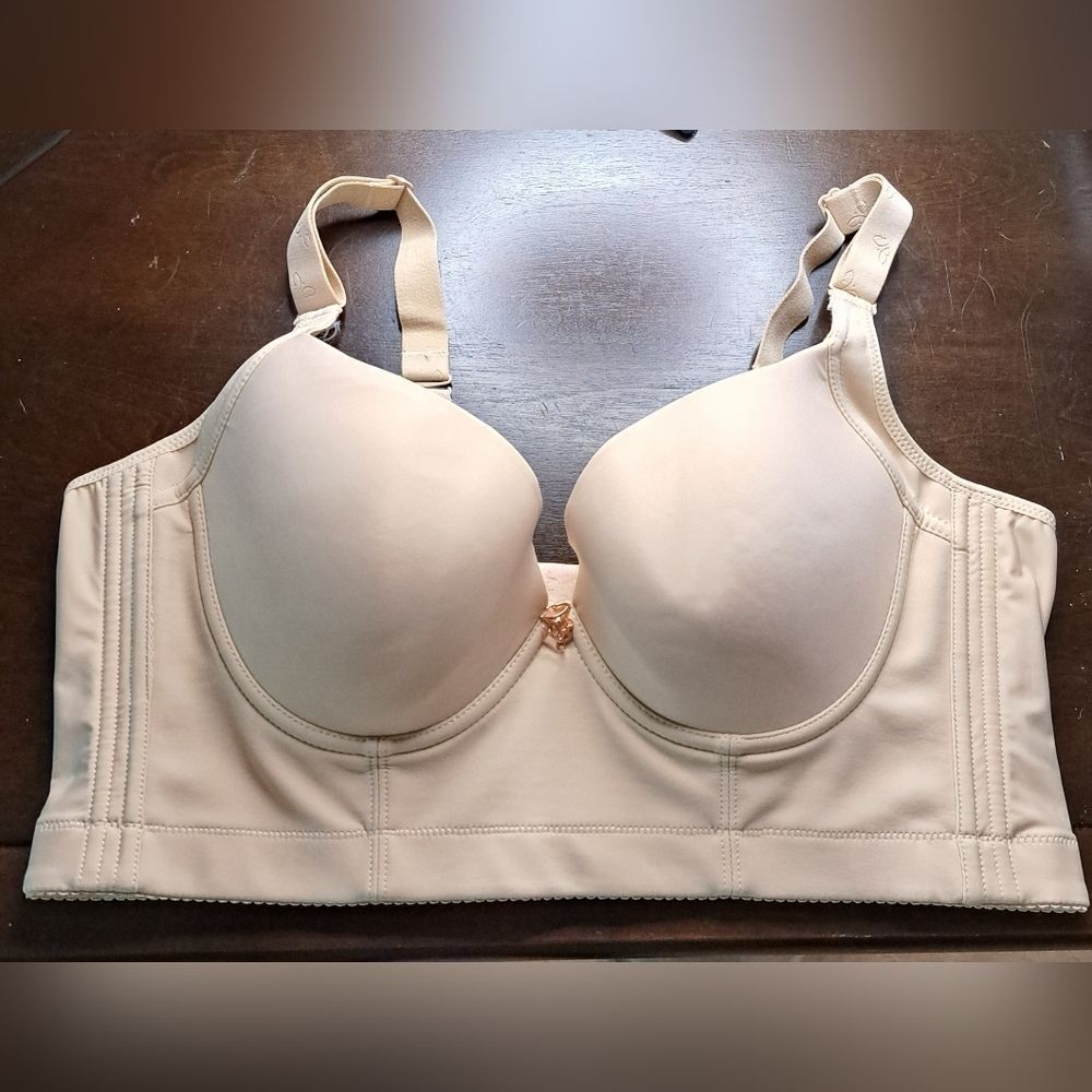 ‎NWT Back Smoothing Bra (A17)